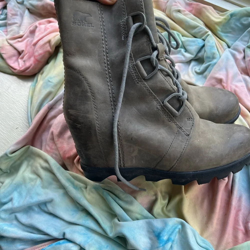 Sorel Joan of Arctic Boots - Picture 2 of 6